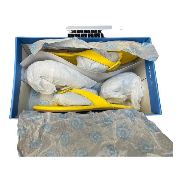 JACK ROGERS Rowan Leather Flip Flops Padded Insole Slip On Yellow 6 NIB - Picture 5 of 7